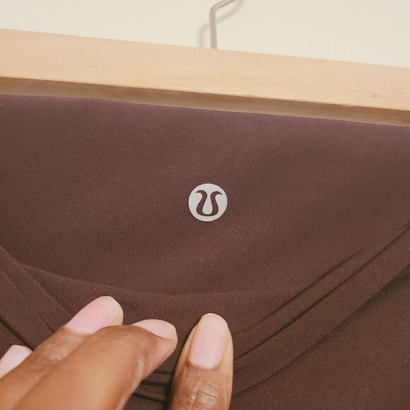 Lululemon | Women's Burgundy/Maroon High Waist Leggings w/ Petal Hems (Size 2) - Picture 8 of 11